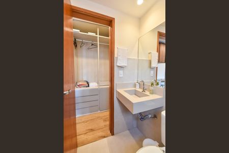 Studio para alugar com 30m², 1 quarto e sem vaga Studio para alugar com 30m², 1 quarto e sem vagaBanheiro