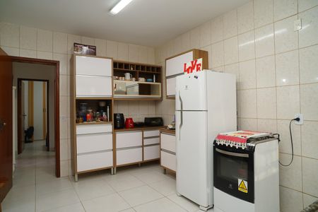 Casa para alugar com 80m², 2 quartos e 2 vagas Casa para alugar com 80m², 2 quartos e 2 vagasCozinha