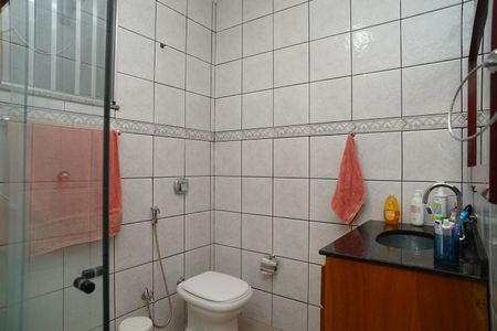 Casa para alugar com 80m², 2 quartos e 2 vagas Casa para alugar com 80m², 2 quartos e 2 vagasBanheiro