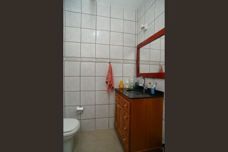 Casa para alugar com 80m², 2 quartos e 2 vagas Casa para alugar com 80m², 2 quartos e 2 vagasBanheiro