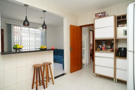 Casa para alugar com 80m², 2 quartos e 2 vagas Casa para alugar com 80m², 2 quartos e 2 vagasCozinha