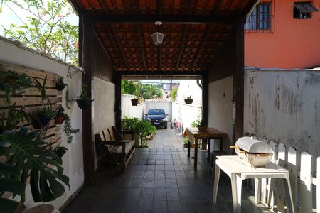 Casa para alugar com 80m², 2 quartos e 2 vagas Casa para alugar com 80m², 2 quartos e 2 vagasVaranda