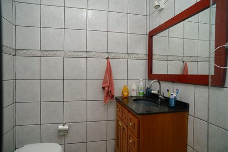 Casa para alugar com 80m², 2 quartos e 2 vagas Casa para alugar com 80m², 2 quartos e 2 vagasBanheiro