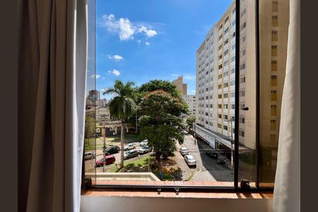Vista da Sala de apartamento para alugar com 2 quartos, 72m² em Botafogo, Campinas