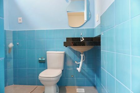 Apartamento para alugar com 46m², 1 quarto e sem vaga Apartamento para alugar com 46m², 1 quarto e sem vagaBanheiro da Suíte