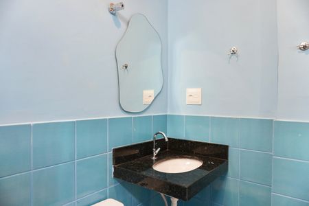 Apartamento para alugar com 46m², 1 quarto e sem vaga Apartamento para alugar com 46m², 1 quarto e sem vagaBanheiro da Suíte