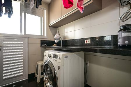 Apartamento à venda com 186m², 3 quartos e 4 vagasÁrea de Serviço 