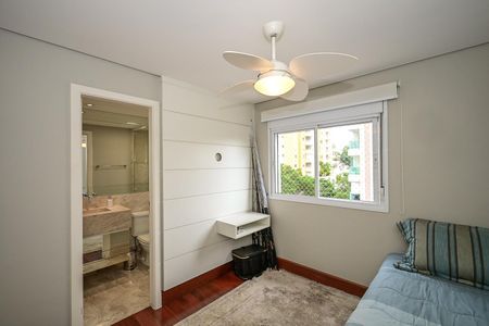 Apartamento à venda com 186m², 3 quartos e 4 vagasSuíte 2