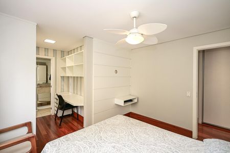 Apartamento à venda com 186m², 3 quartos e 4 vagasSuíte 1