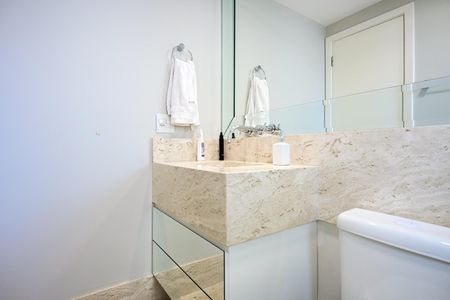 Apartamento à venda com 186m², 3 quartos e 4 vagasBanheiro Suíte 2