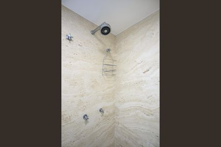 Apartamento à venda com 186m², 3 quartos e 4 vagasChuveiro do Banheiro da Suíte 1