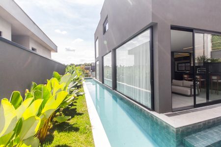 Casa de condomínio à venda com 525m², 4 quartos e 8 vagasPiscina