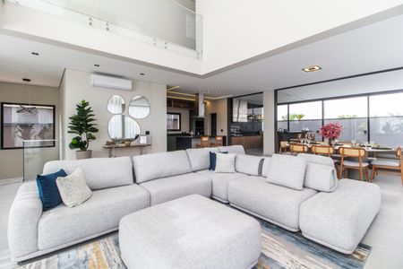 Casa de condomínio à venda com 525m², 4 quartos e 8 vagasSala 