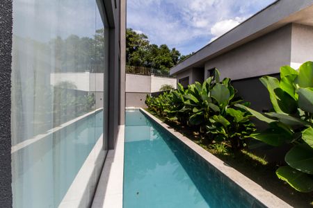 Casa de condomínio à venda com 525m², 4 quartos e 8 vagasPiscina