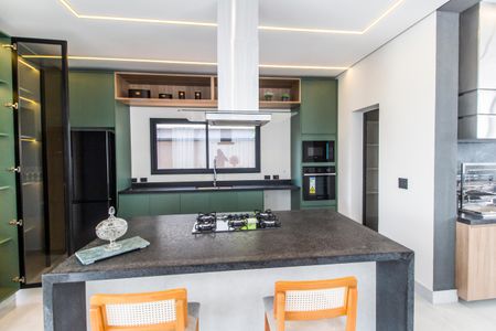 Casa de condomínio à venda com 525m², 4 quartos e 8 vagasCozinha