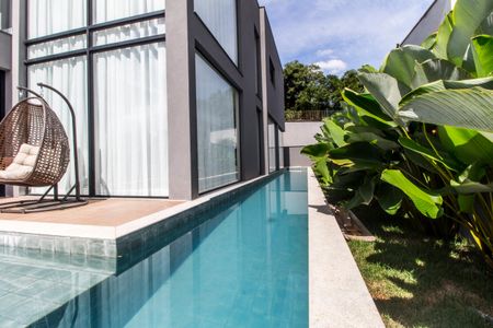 Casa de condomínio à venda com 525m², 4 quartos e 8 vagasPiscina