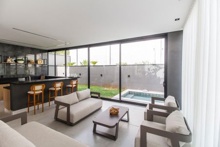 Casa de condomínio à venda com 525m², 4 quartos e 8 vagasSala 
