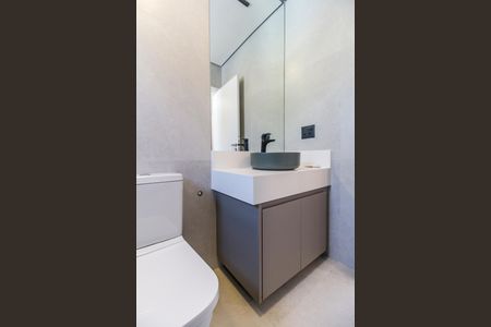 Casa de condomínio à venda com 525m², 4 quartos e 8 vagasBanheiro da Suíte