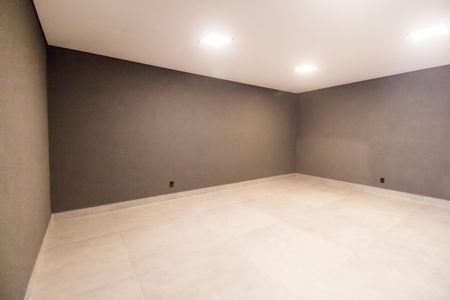 Casa de condomínio à venda com 525m², 4 quartos e 8 vagasÁrea comum - Salão de festas