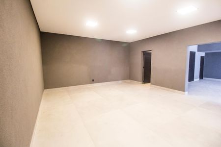 Casa de condomínio à venda com 525m², 4 quartos e 8 vagasÁrea comum - Salão de festas