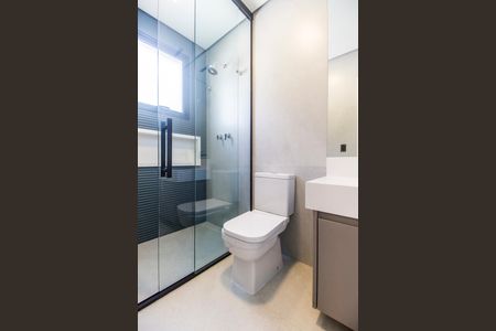 Casa de condomínio à venda com 525m², 4 quartos e 8 vagasBanheiro da Suíte