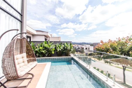 Casa de condomínio à venda com 525m², 4 quartos e 8 vagasVista da Sala