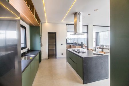 Casa de condomínio à venda com 525m², 4 quartos e 8 vagasCozinha