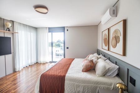 Casa de condomínio à venda com 525m², 4 quartos e 8 vagasSuíte master