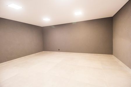 Casa de condomínio à venda com 525m², 4 quartos e 8 vagasAcademia