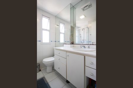 Apartamento à venda com 45m², 1 quarto e 1 vaga Apartamento à venda com 45m², 1 quarto e 1 vagaBanheiro da Suíte