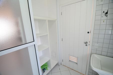 Casa de condomínio à venda com 146m², 3 quartos e 2 vagasÁrea de Serviço