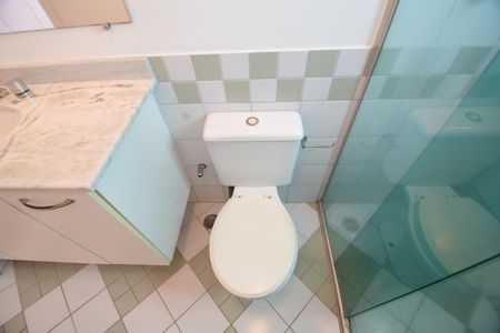 Casa de condomínio à venda com 146m², 3 quartos e 2 vagasBanheiro Suíte