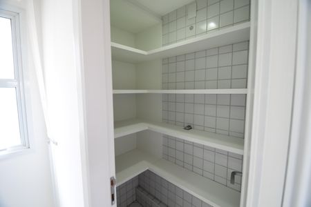 Casa de condomínio à venda com 146m², 3 quartos e 2 vagasÁrea de Serviço - Despensa