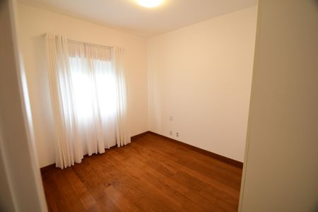 Casa de condomínio à venda com 146m², 3 quartos e 2 vagasQuarto 1