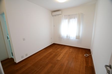 Casa de condomínio à venda com 146m², 3 quartos e 2 vagasQuarto 3 - Suíte