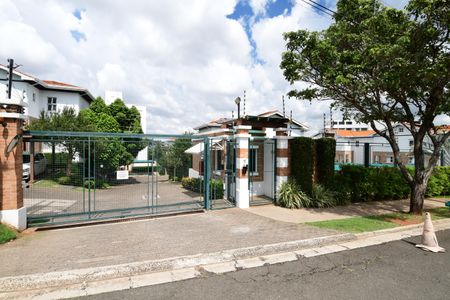 Casa de condomínio à venda com 146m², 3 quartos e 2 vagasFachado do condomínio