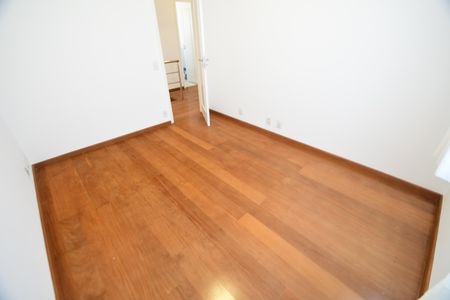 Casa de condomínio à venda com 146m², 3 quartos e 2 vagasQuarto 2