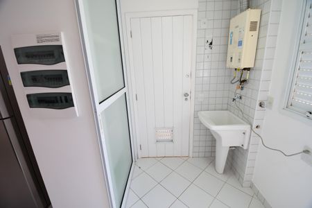 Casa de condomínio à venda com 146m², 3 quartos e 2 vagasÁrea de Serviço