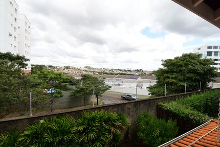 Casa de condomínio à venda com 146m², 3 quartos e 2 vagas Sala - Vista