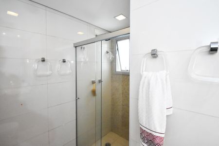 Apartamento à venda com 155m², 3 quartos e 2 vagasbanheiro quarto 3