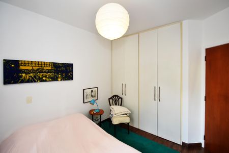 Apartamento à venda com 155m², 3 quartos e 2 vagasquarto 1