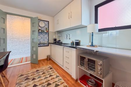 Apartamento à venda com 74m², 2 quartos e 1 vaga Apartamento à venda com 74m², 2 quartos e 1 vagaCozinha