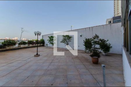 Apartamento à venda com 74m², 2 quartos e 1 vaga Apartamento à venda com 74m², 2 quartos e 1 vagaÁrea Comum