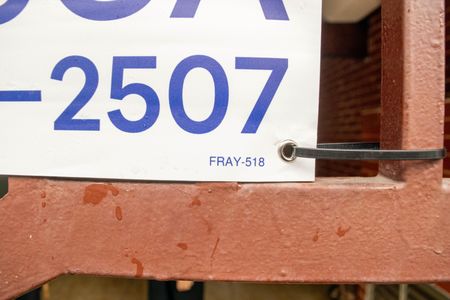 Casa para alugar com 300m², 3 quartos e 2 vagas Casa para alugar com 300m², 3 quartos e 2 vagasPlaquinha FRAY-518 instalada em 07-04-2026