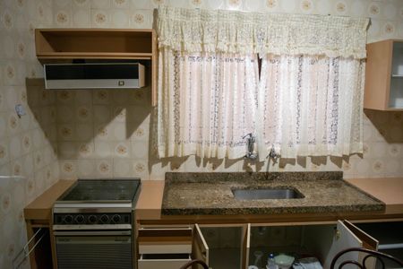 Casa para alugar com 300m², 3 quartos e 2 vagas