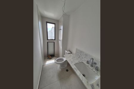 Banheiro de apartamento à venda com 3 quartos, 189m² em Chácara Klabin, São Paulo