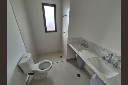 Banheiro de apartamento à venda com 3 quartos, 189m² em Chácara Klabin, São Paulo