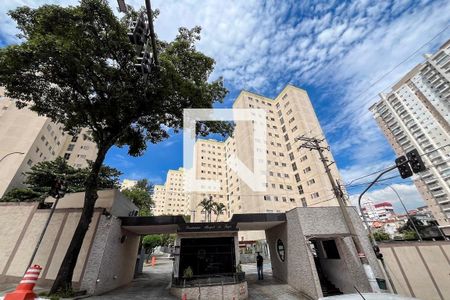 Apartamento à venda com 64m², 3 quartos e 1 vaga Apartamento à venda com 64m², 3 quartos e 1 vagaFachada