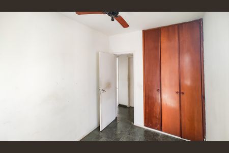 Apartamento à venda com 77m², 3 quartos e 1 vagaQuarto 2