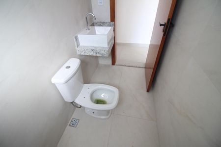 Apartamento à venda com 83m², 3 quartos e 2 vagasBanheiro 